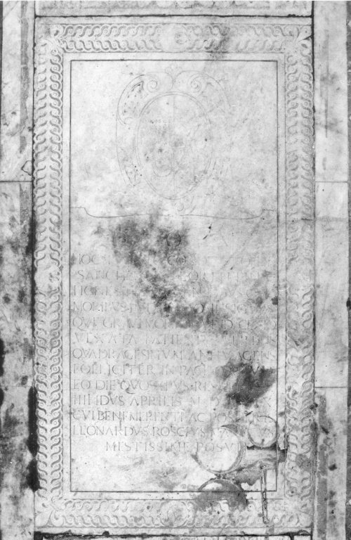 lapide tombale - ambito romano (sec. XVI)